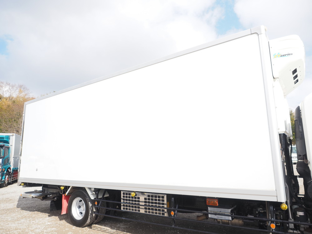 いすゞ フォワード 冷凍バン 中増t LKG-FTR90T2 年式 H29[写真11]