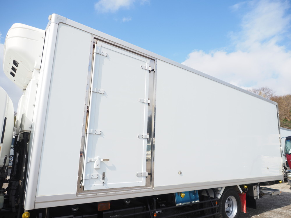 いすゞ フォワード 冷凍バン 中増t LKG-FTR90T2 年式 H29[写真13]