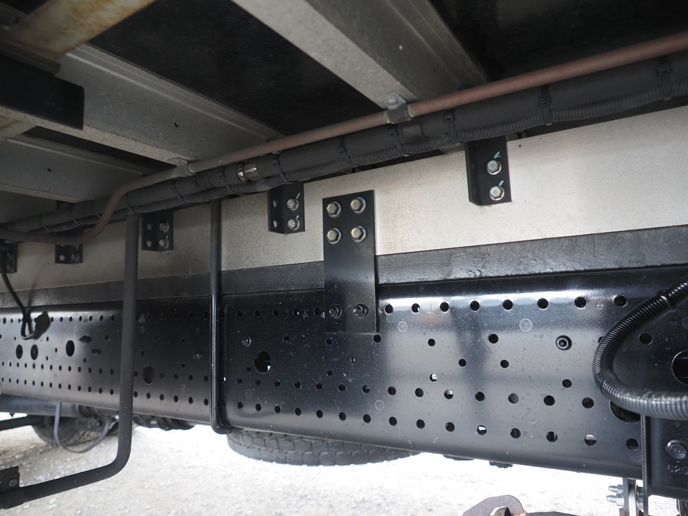 いすゞ フォワード 冷凍バン 中増t LKG-FTR90T2 年式 H29[写真41]