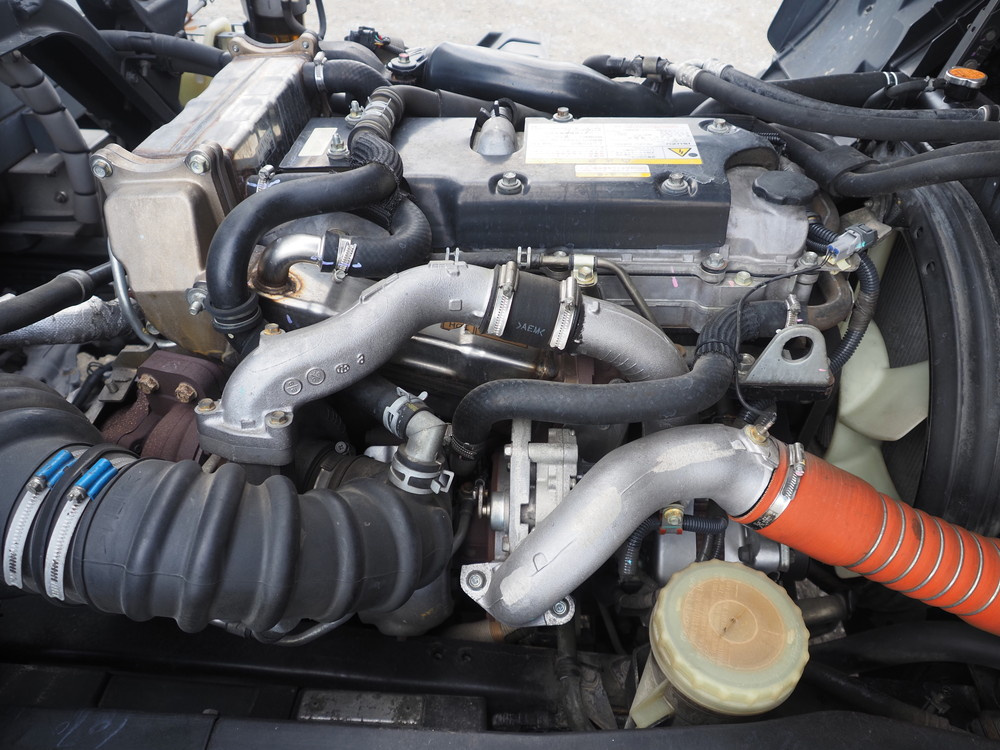 いすゞ フォワード 冷凍バン 中増t LKG-FTR90T2 年式 H29[写真44]