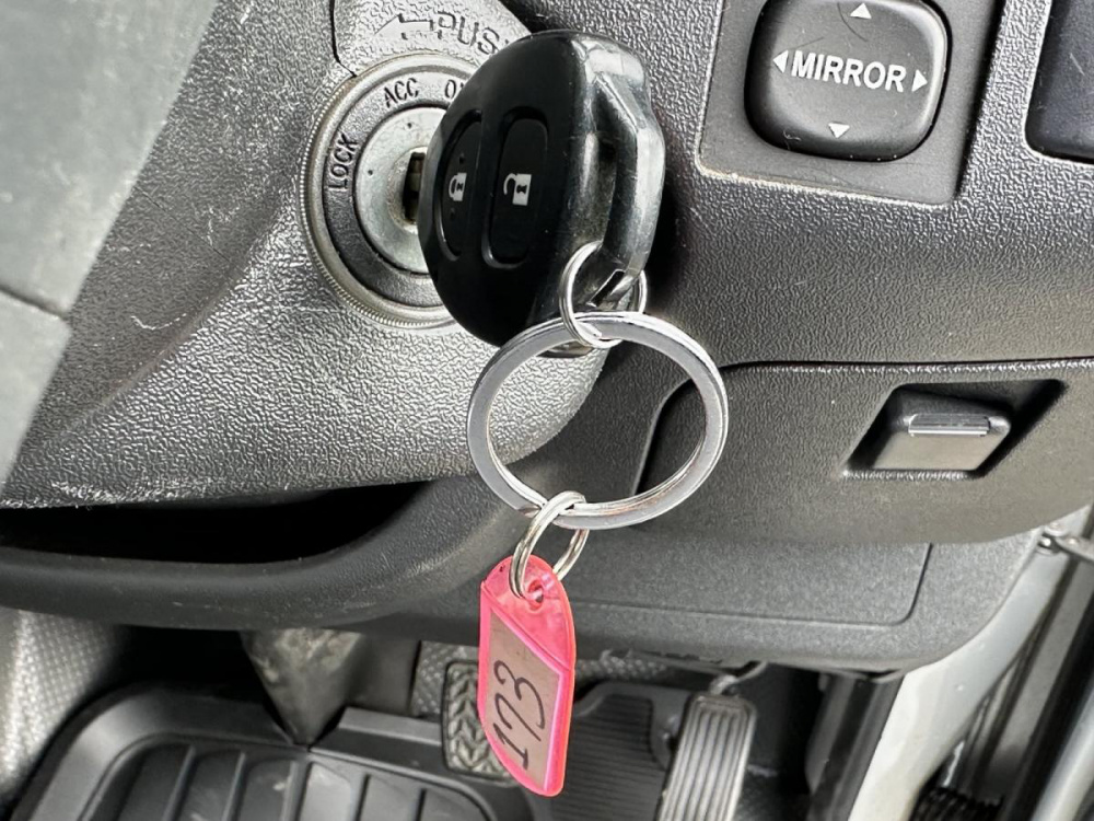 トヨタ ハイエース 商用バン 小型 CBF-TRH200V 年式 H19[写真18]