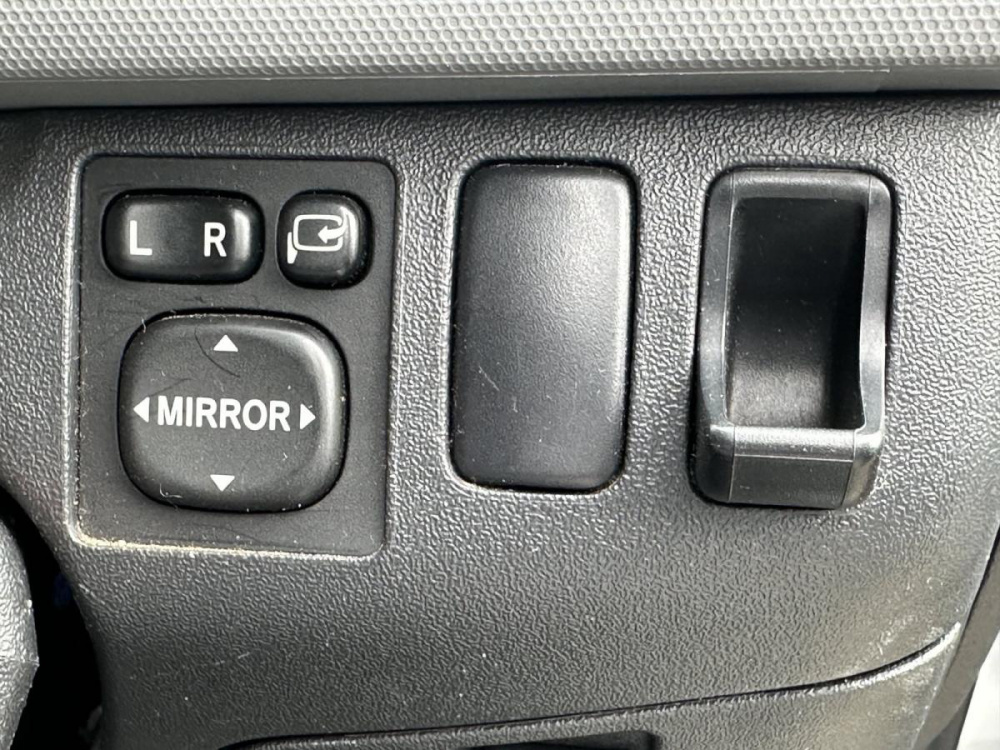 トヨタ ハイエース 商用バン 小型 CBF-TRH200V 年式 H19[写真16]