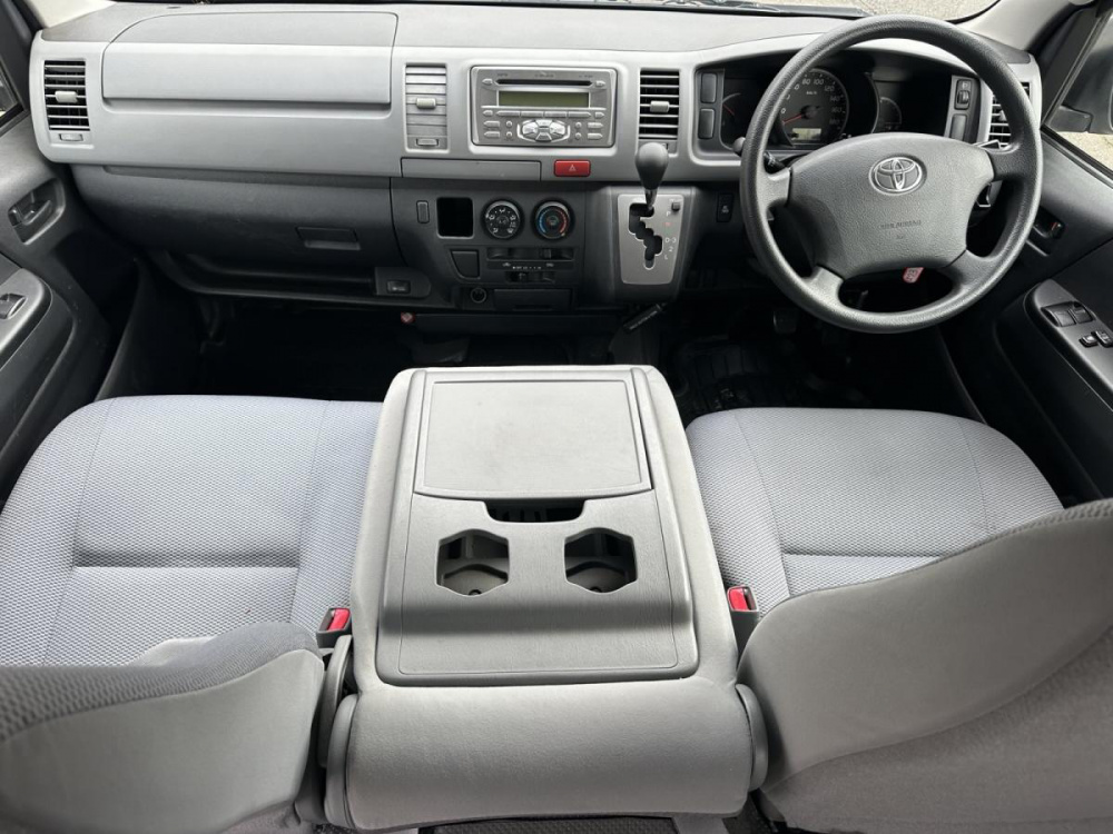 トヨタ ハイエース 商用バン 小型 CBF-TRH200V 年式 H19[写真13]