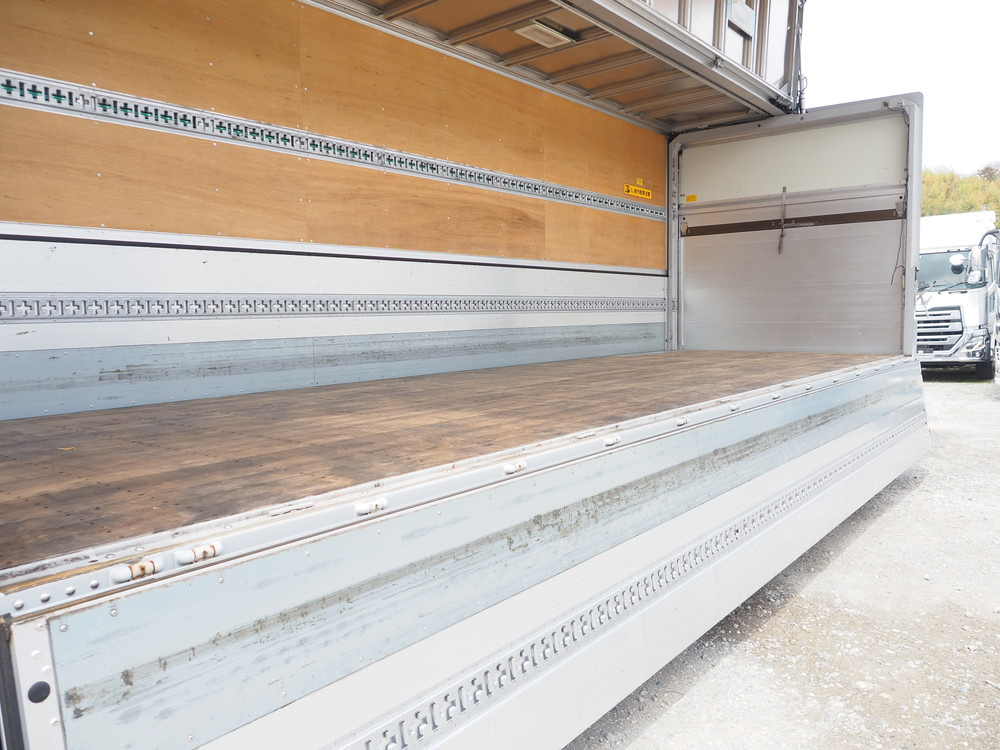 三菱ふそう ファイター ウイング車 中増t QKG-FK65FZ 年式 H29[写真20]