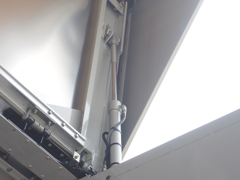 三菱ふそう ファイター ウイング車 中増t QKG-FK65FZ 年式 H29[写真11]