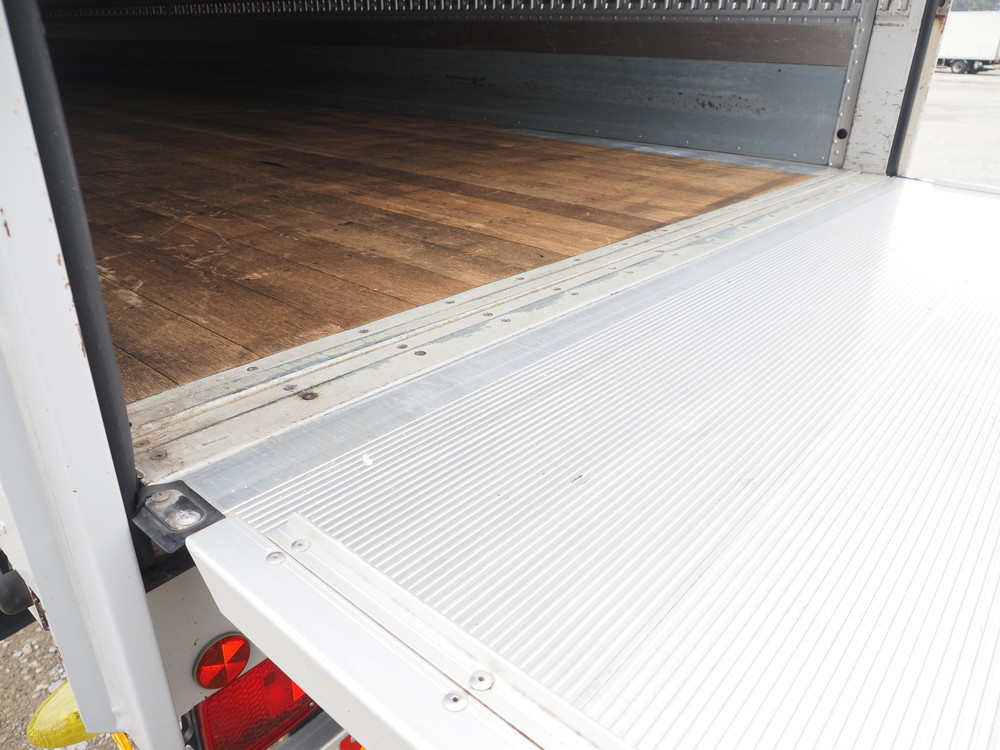 三菱ふそう ファイター ウイング車 中増t QKG-FK65FZ 年式 H29[写真32]