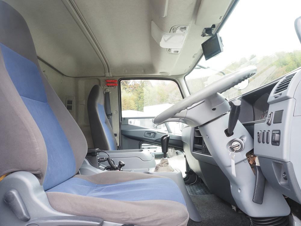 三菱ふそう ファイター ウイング車 中増t QKG-FK65FZ 年式 H29[写真35]