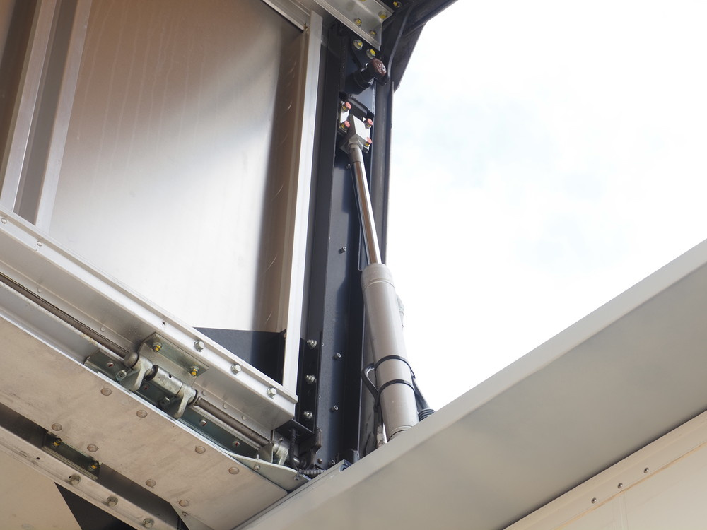 いすゞ ギガ ウイング車 大型 2PG-CYJ77C 年式 R1[写真19]