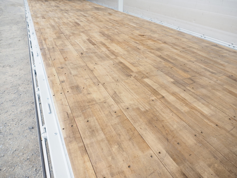 いすゞ ギガ ウイング車 大型 2PG-CYJ77C 年式 R1[写真24]