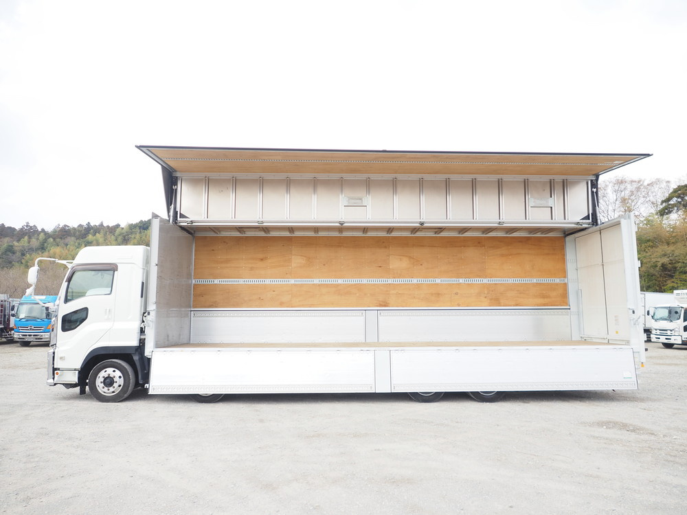 いすゞ ギガ ウイング車 大型 2PG-CYJ77C 年式 R1[写真17]