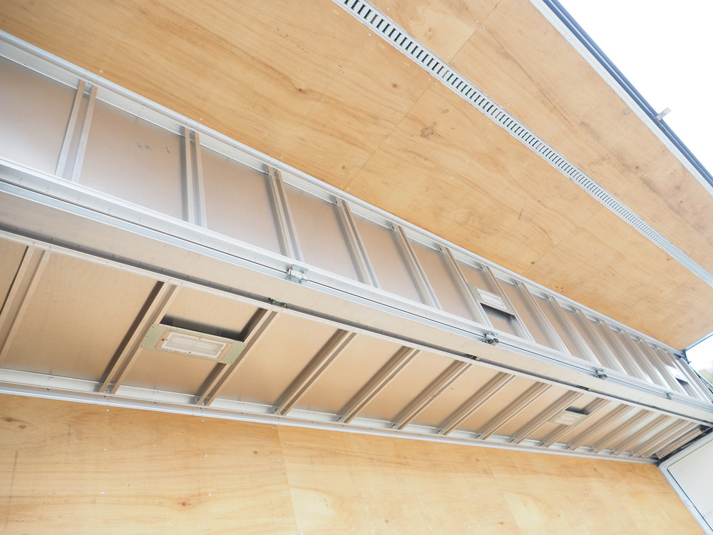 いすゞ ギガ ウイング車 大型 2PG-CYJ77C 年式 R1[写真22]