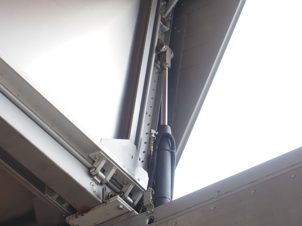 日野 プロフィア ウイング車 大型 QKG-FW1EXBG 年式 H25[写真12]