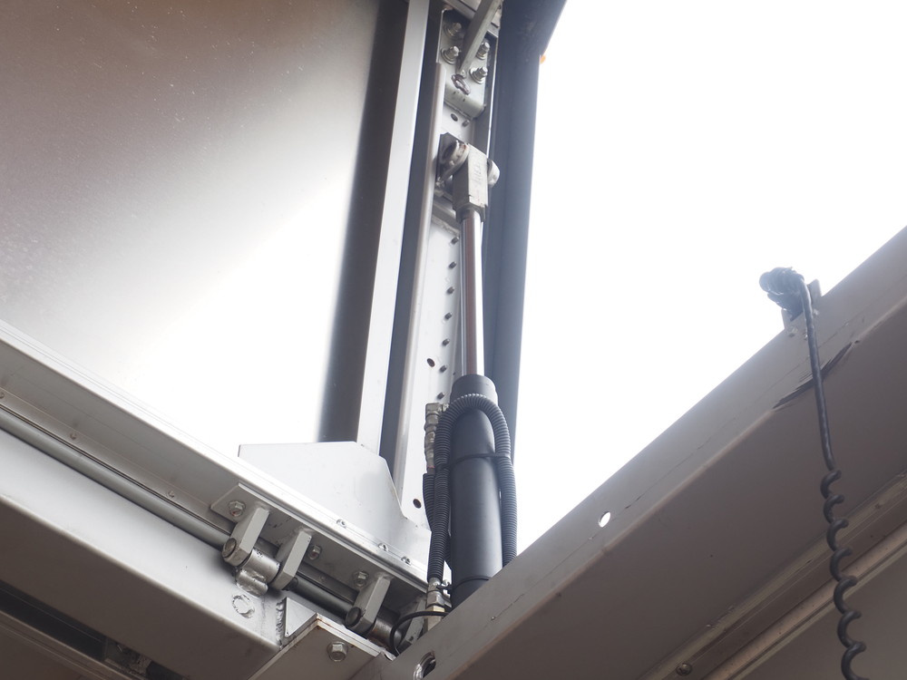 日野 プロフィア ウイング車 大型 QKG-FW1EXBG 年式 H25[写真19]