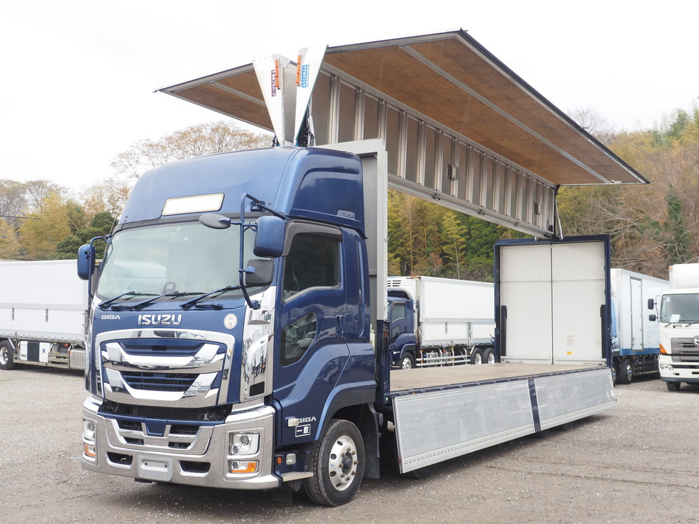 いすゞ ギガ ウイング車 大型 2PG-CYJ77C 年式 R2[写真02]
