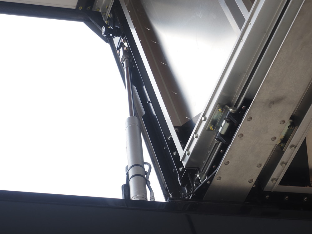 いすゞ ギガ ウイング車 大型 2PG-CYJ77C 年式 R2[写真13]