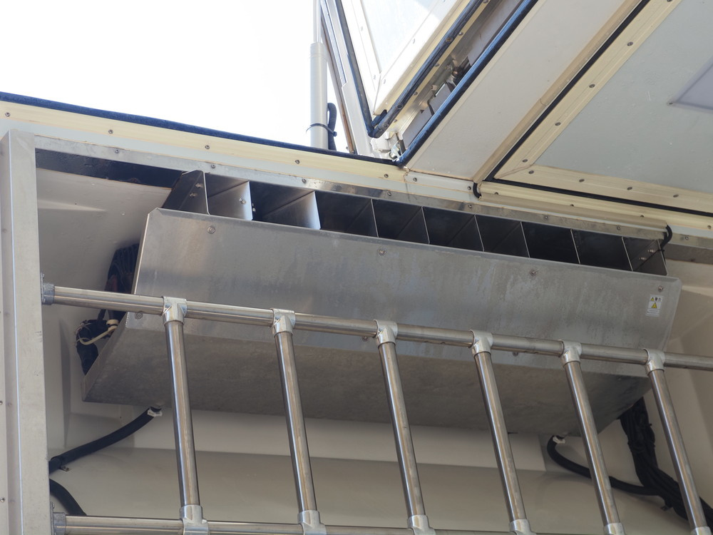 三菱ふそう スーパーグレート 冷凍ウイング 大型 QPG-FS64VZ 年式 H29[写真37]