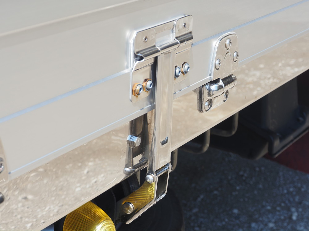 三菱ふそう スーパーグレート 冷凍ウイング 大型 QPG-FS64VZ 年式 H29[写真10]