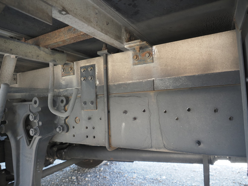 いすゞ フォワード 冷凍バン 中増t LPG-FTR90T2 年式 H28[写真44]