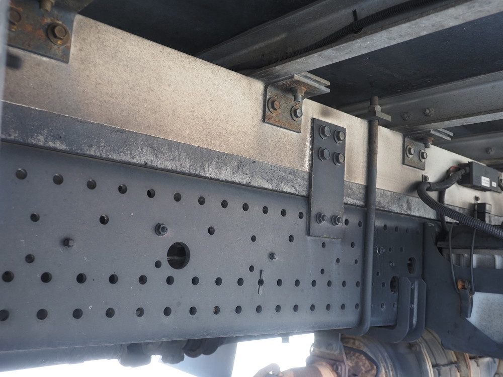 いすゞ フォワード 冷凍バン 中増t LPG-FTR90T2 年式 H28[写真47]