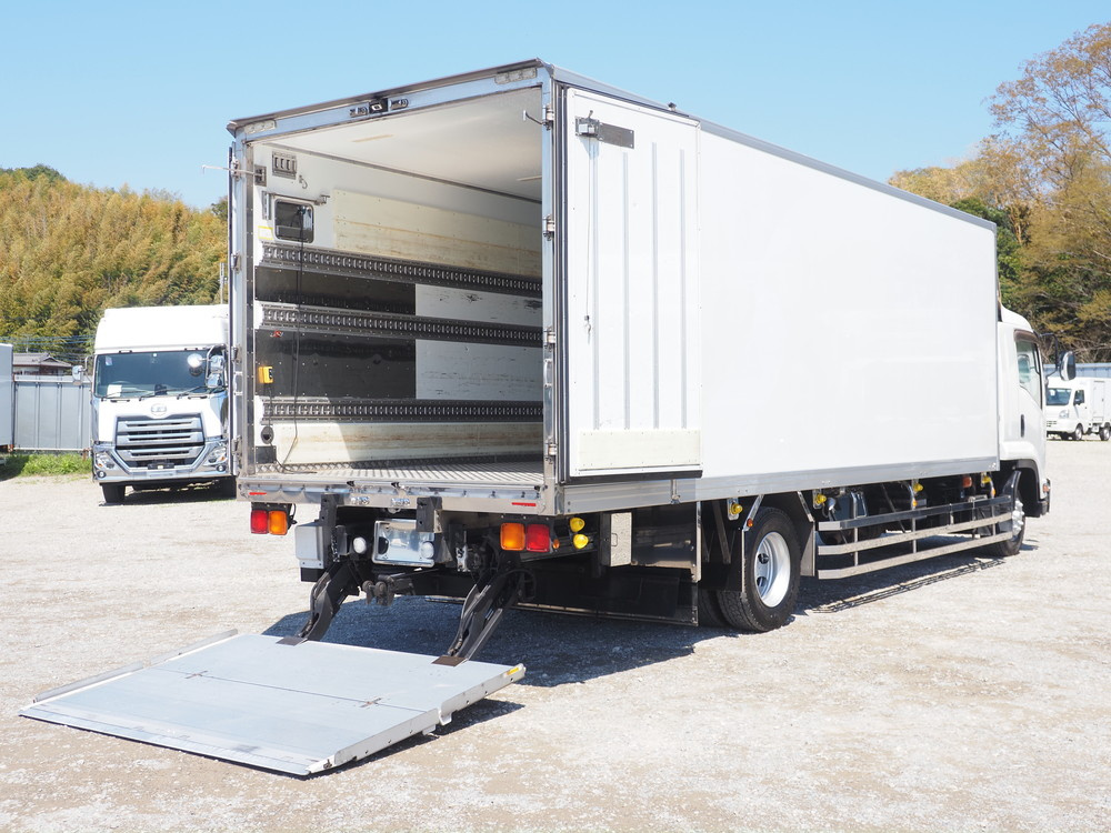 いすゞ フォワード 冷凍バン 中増t LPG-FTR90T2 年式 H28[写真24]