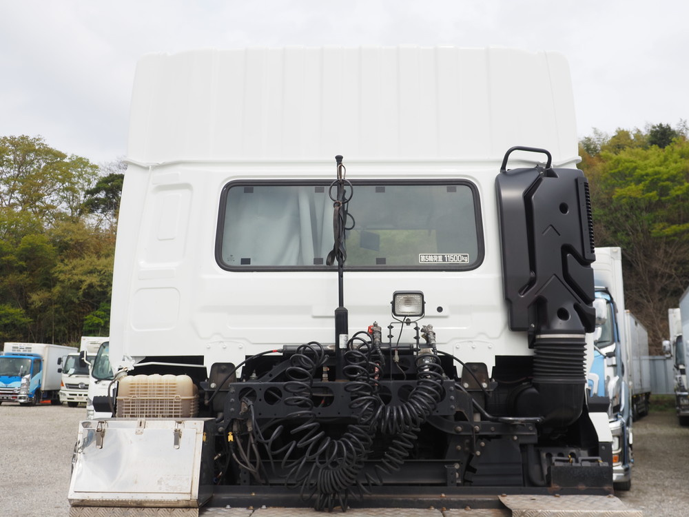 UDトラックス クオン トラクタ 大型 2PG-GK5AAB 年式 R4[写真16]