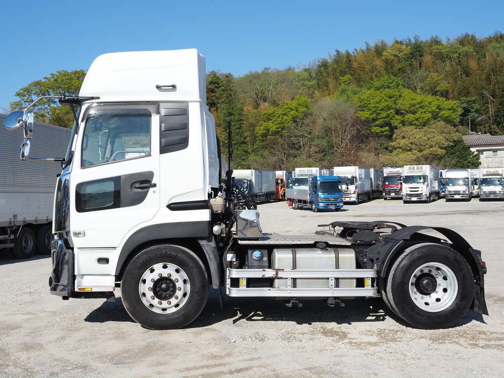 UDトラックス クオン トラクタ 大型 2PG-GK5AAB 年式 R4[写真10]