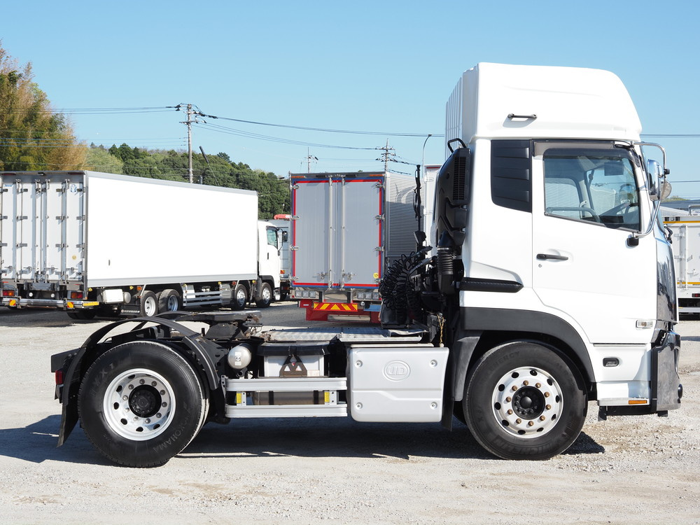 UDトラックス クオン トラクタ 大型 2PG-GK5AAB 年式 R4[写真09]