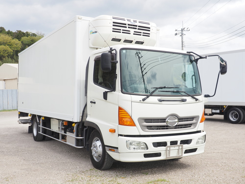 日野 レンジャープロ 冷凍バン 中型 TKG-FC7JKAG 年式 H27[写真03]