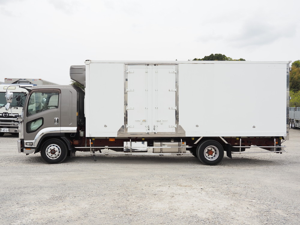 いすゞ フォワード 冷凍バン 中型 TKG-FRR90S2 年式 H28[写真11]