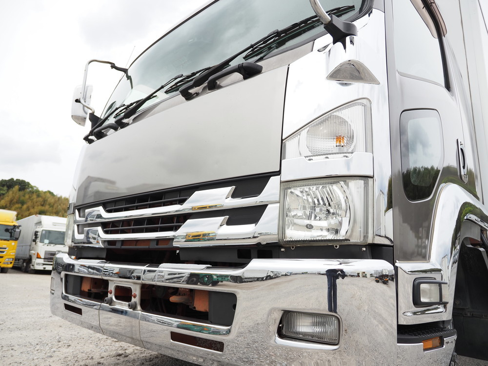 いすゞ フォワード 冷凍バン 中型 TKG-FRR90S2 年式 H28[写真07]