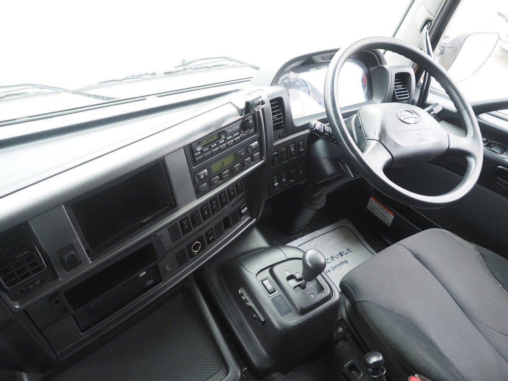 日野 プロフィア ウイング車 大型 QPG-FW1EXEG 年式 H28[写真26]