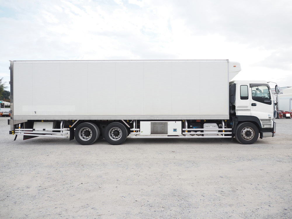 いすゞ ギガ 冷凍バン 大型 QKG-CYL77A 年式 H24[写真09]