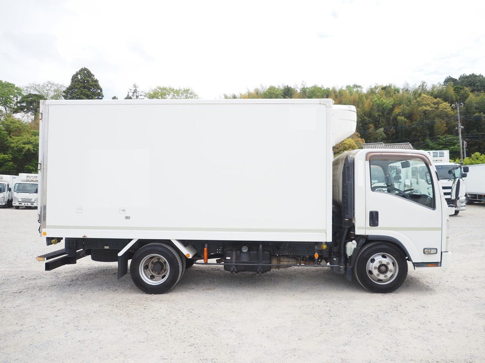 いすゞ エルフ 冷凍バン 小型 TKG-NPR85AN 年式 H26[写真03]