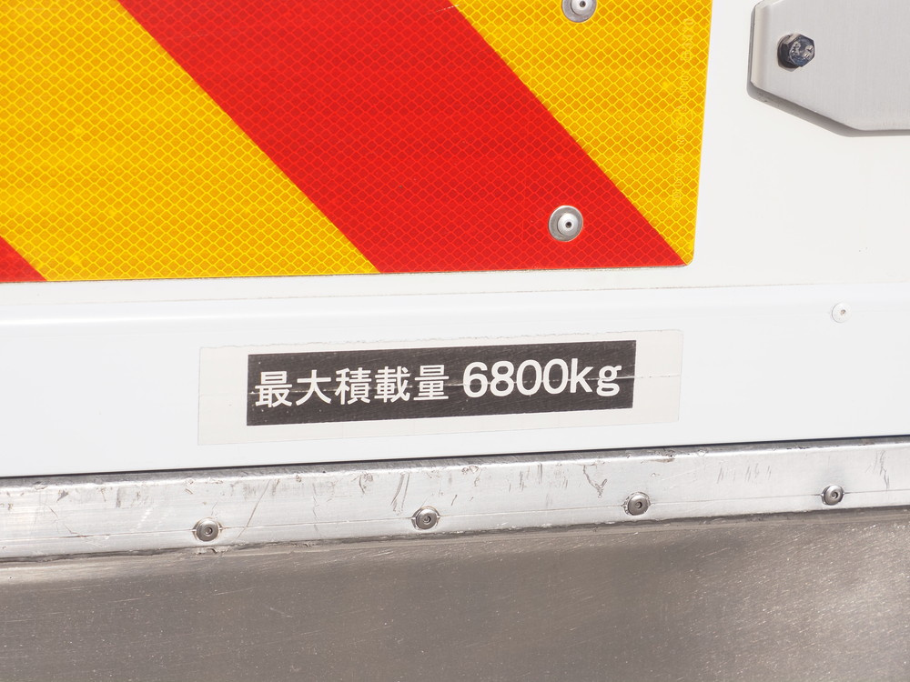 いすゞ フォワード 冷凍バン 中増t LKG-FTR90T2 年式 H28[写真25]
