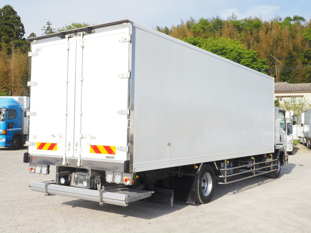 いすゞ フォワード 冷凍バン 中増t LKG-FTR90T2 年式 H28[写真04]