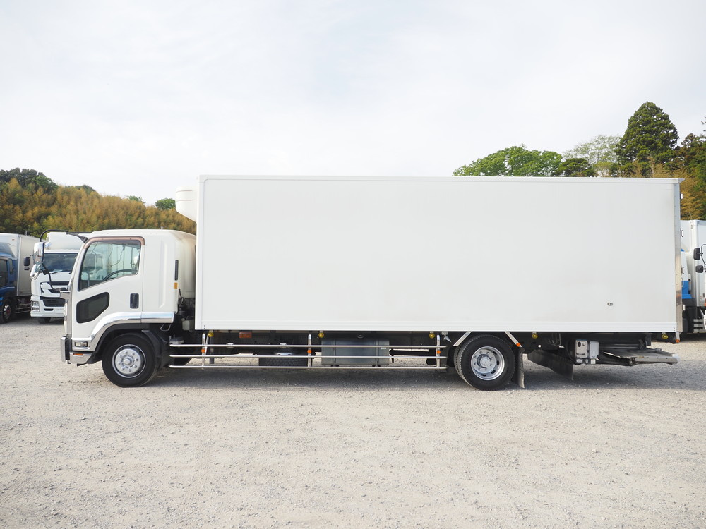 いすゞ フォワード 冷凍バン 中増t LKG-FTR90T2 年式 H28[写真12]