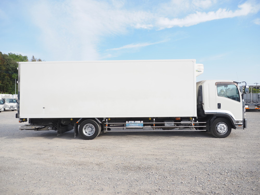 いすゞ フォワード 冷凍バン 中増t LKG-FTR90T2 年式 H28[写真09]