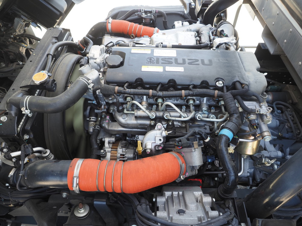 いすゞ エルフ バン車 小型 2RG-NPR88YN 年式 R2[写真30]