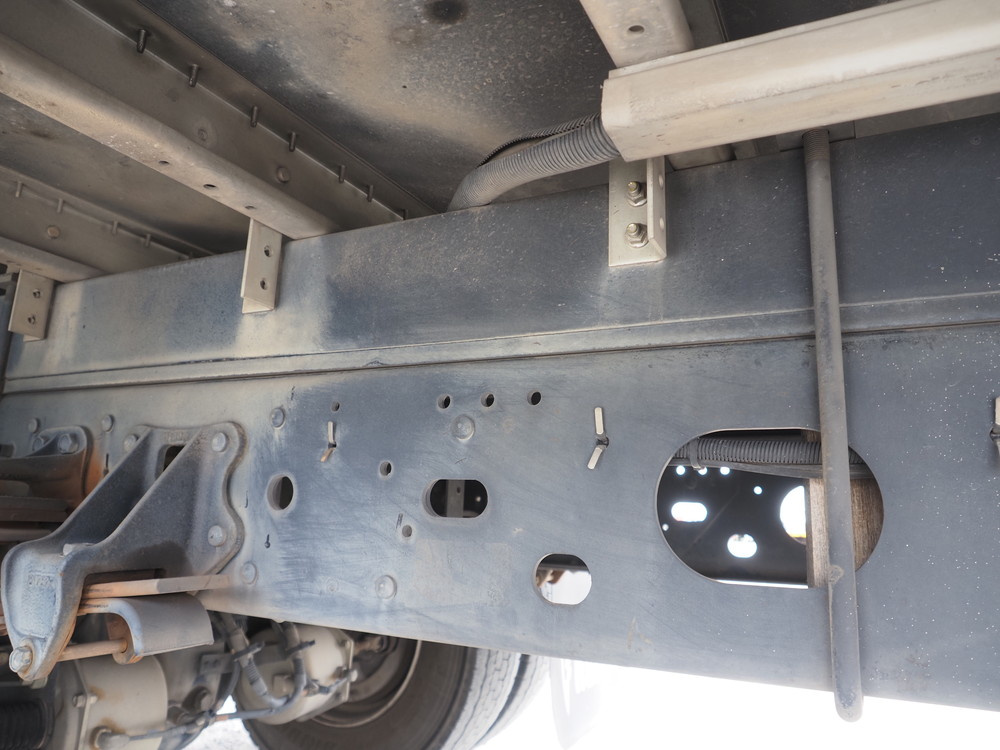 いすゞ フォワード ウイング車 中増t LPG-FTR90S2 年式 H27[写真33]