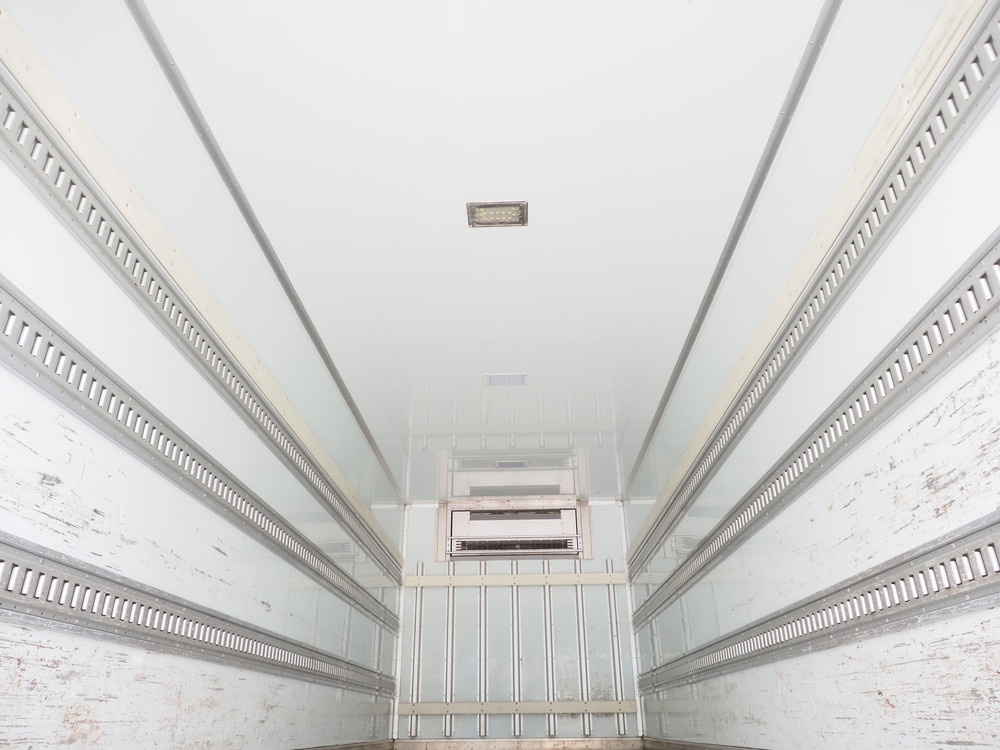 いすゞ フォワード 冷凍バン 中型 TKG-FRR90T2 年式 H26[写真12]