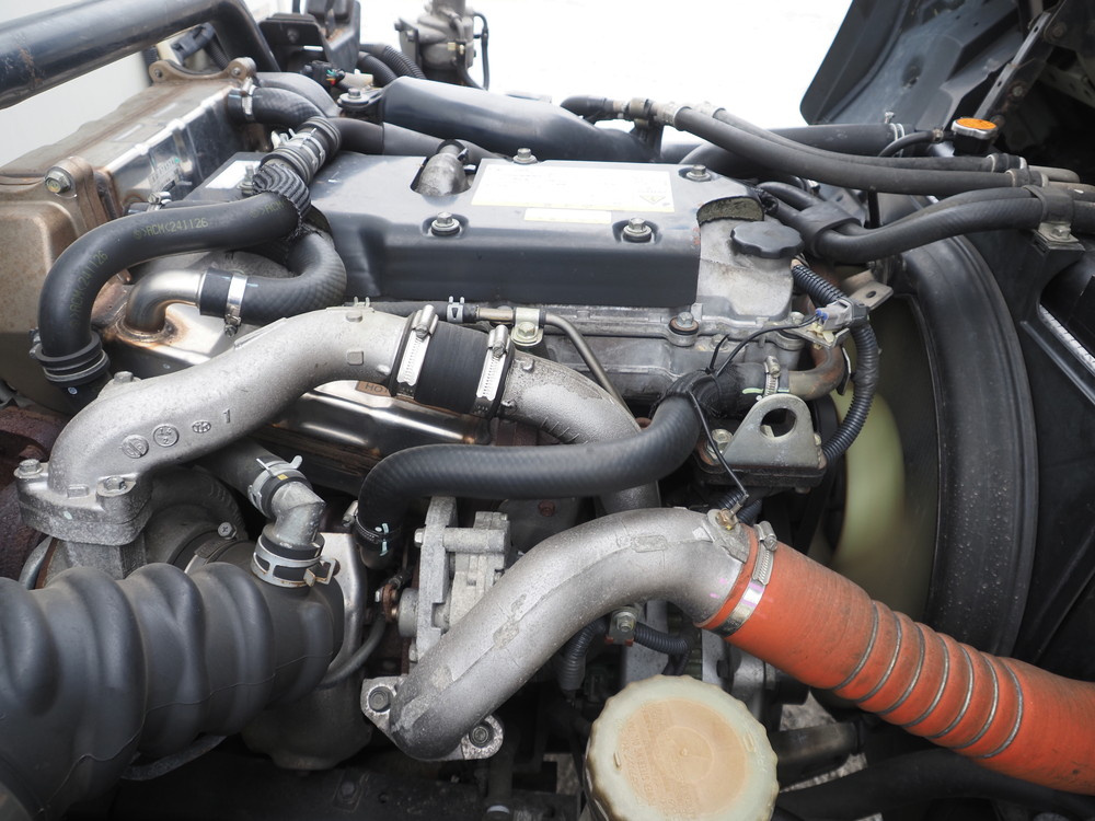 いすゞ フォワード 冷凍バン 中型 TKG-FRR90T2 年式 H26[写真35]