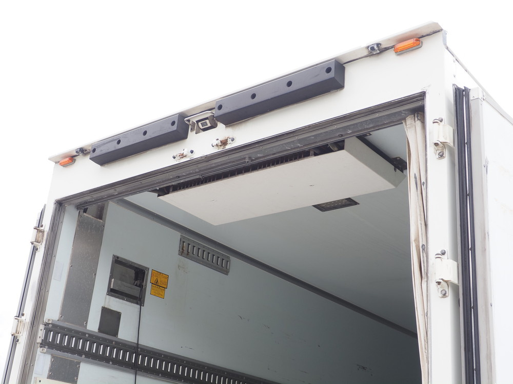 日野 レンジャープロ 冷凍バン 中型 TKG-FC7JKAA 年式 H28[写真13]