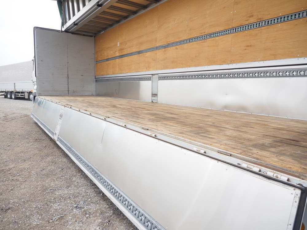 日野 プロフィア ウイング車 大型 2DG-FW1AHG 年式 R1[写真16]