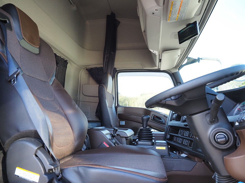 いすゞ ギガ ウイング車 大型 2PG-CYJ77D 年式 R7[写真20]