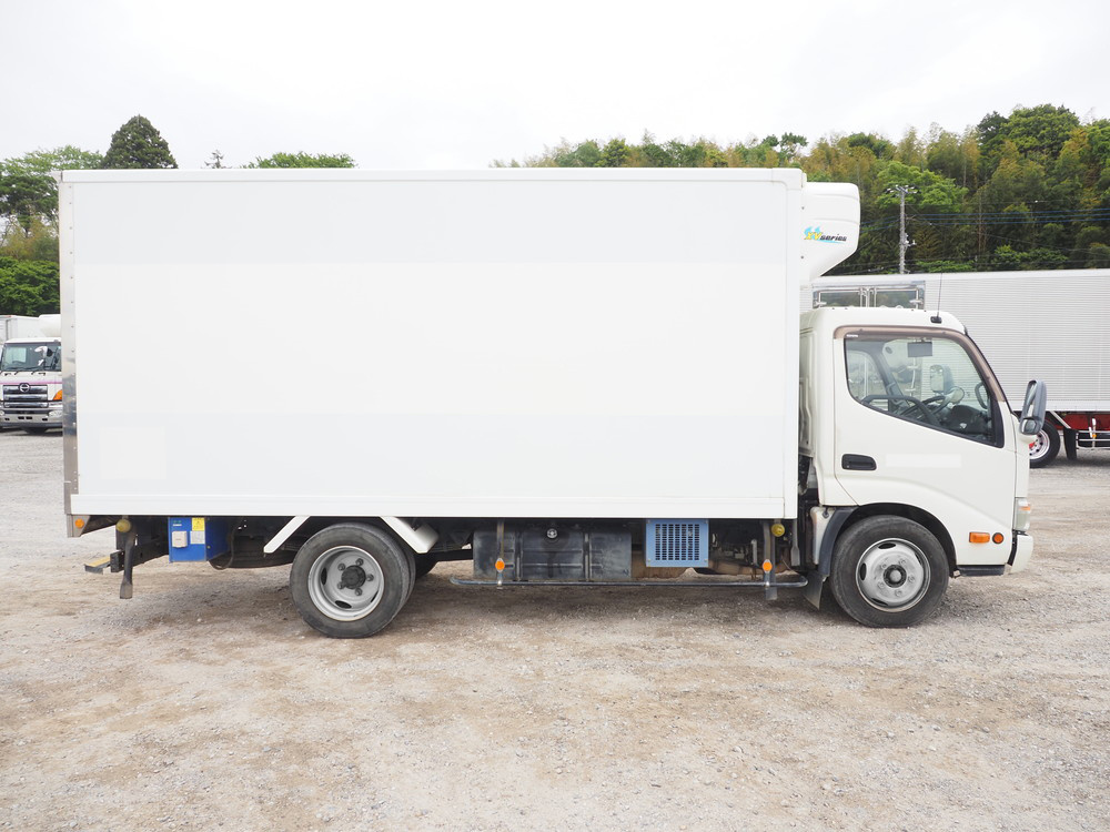 トヨタ トヨエース 冷凍バン 小型 TKG-XZU655 年式 H28[写真07]