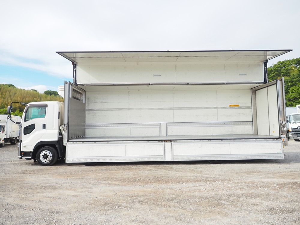 いすゞ ギガ 冷凍ウイング 大型 QKG-CYJ77B 年式 H30[写真15]