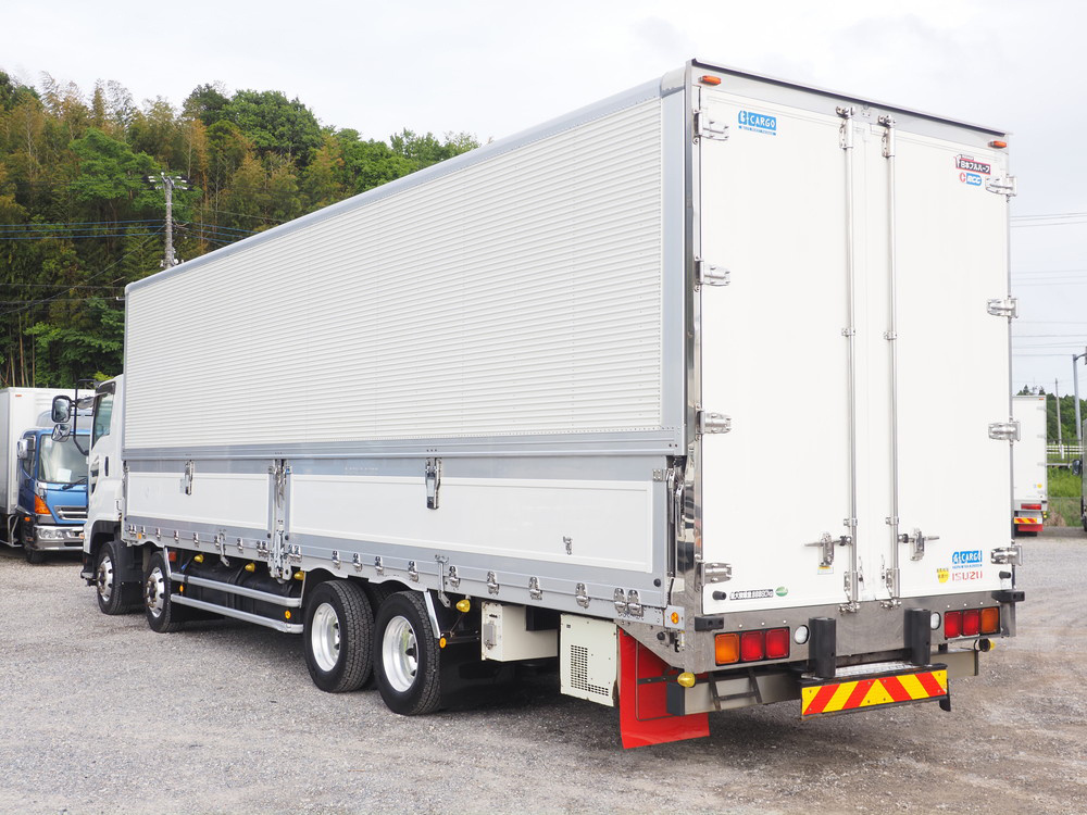 いすゞ ギガ 冷凍ウイング 大型 QKG-CYJ77B 年式 H30[写真06]
