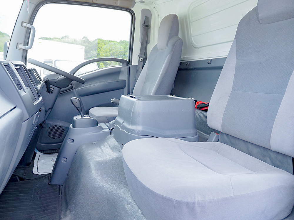 いすゞ エルフ バン車 小型 TPG-NPR85YN 年式 H29[写真33]