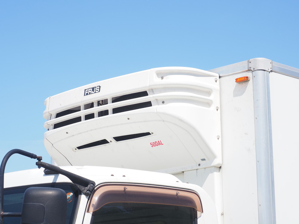 いすゞ フォワード 冷凍バン 中型 TKG-FRR90T2 年式 H26[写真07]