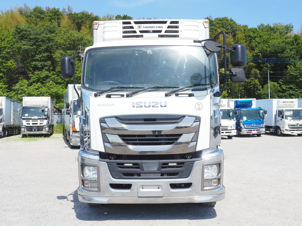 いすゞ ギガ 冷凍バン 大型 QKG-CYL77B 年式 H29[写真02]